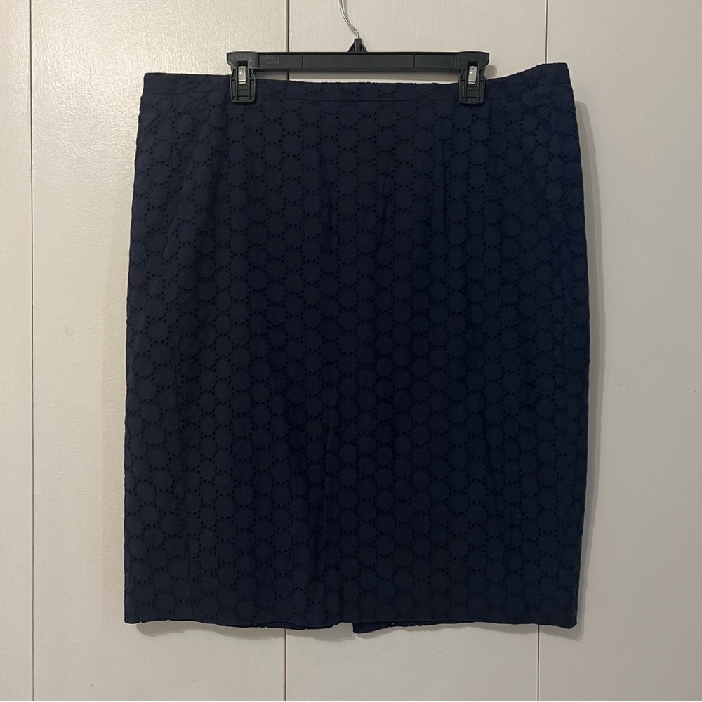Navy Merona Eyelet Pencil Skirt – Size 18